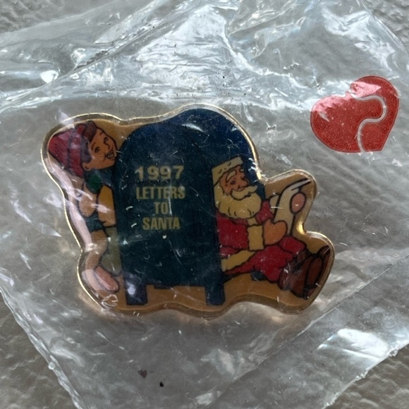 Hallmark Cards Letters To Santa 1997 Pin Vintage Collectible - Picture 2 of 6